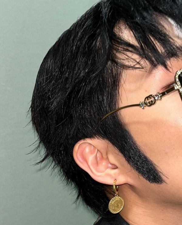 Internet_20240104_213527_2.jpeg 여전히 쉽지 않은 악뮤 이찬혁 근황 ㄷㄷ...jpg